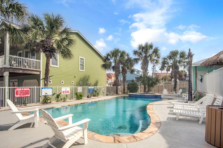Pool 6 of 33