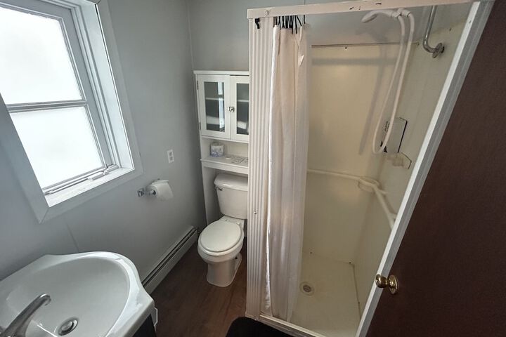 Room 9 of 27