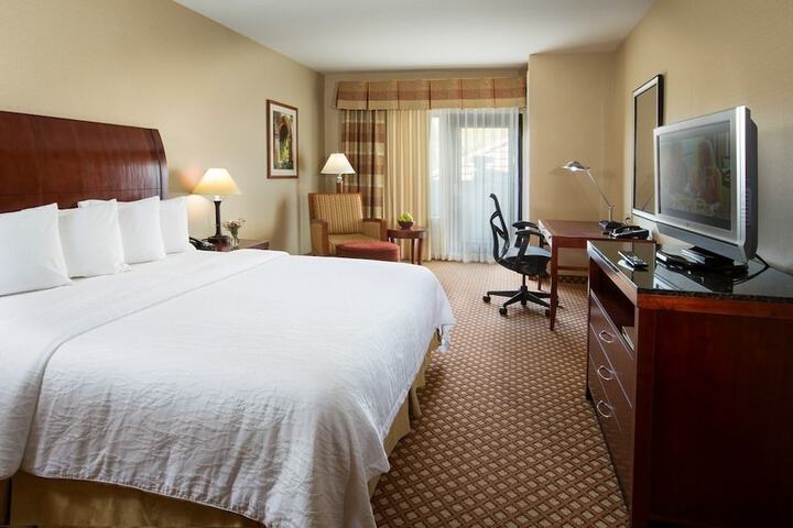 Room 12 of 38