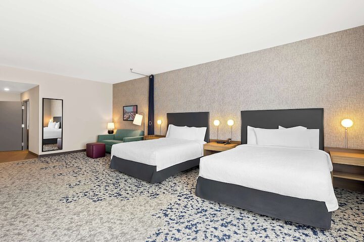 Home2 Suites by Hilton Hendersonville