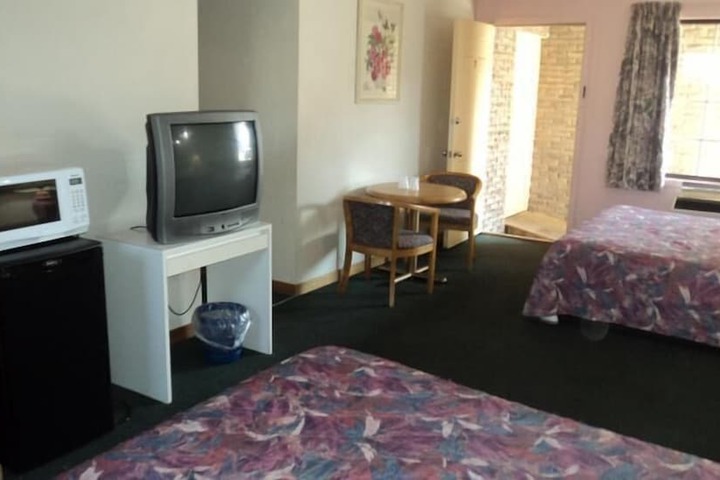 Room 5 of 20