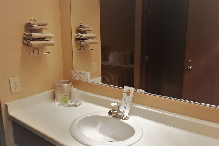 Room 17 of 41