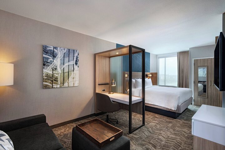 Room 16 of 31