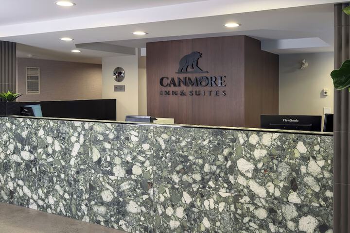 Canmore Inn & Suites