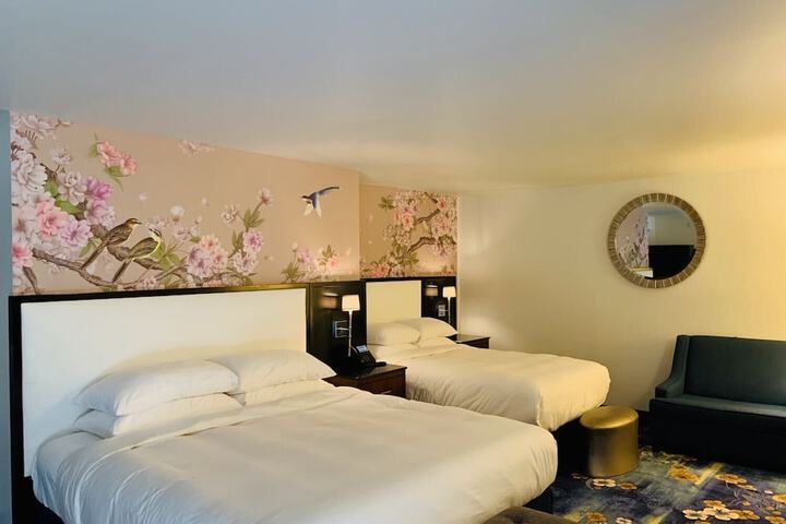 Room 49 of 74