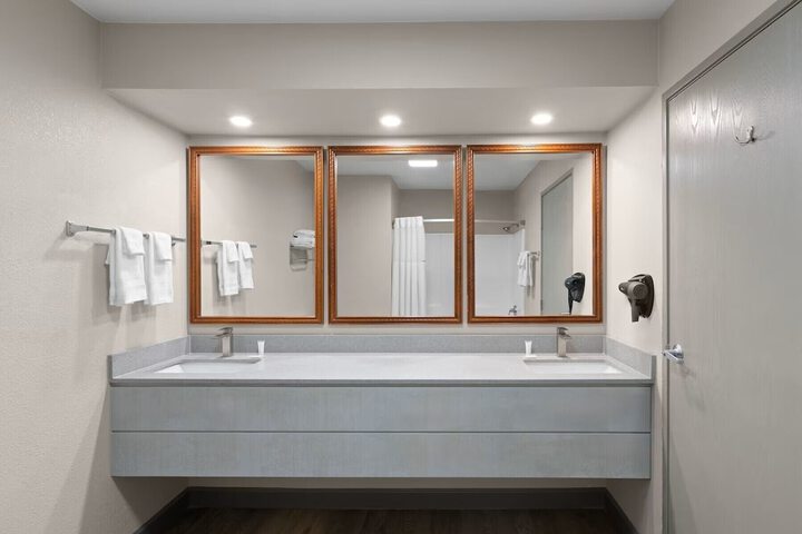 Days Inn by Wyndham Safford AZ