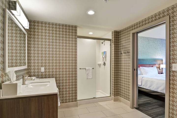 Room 22 of 42