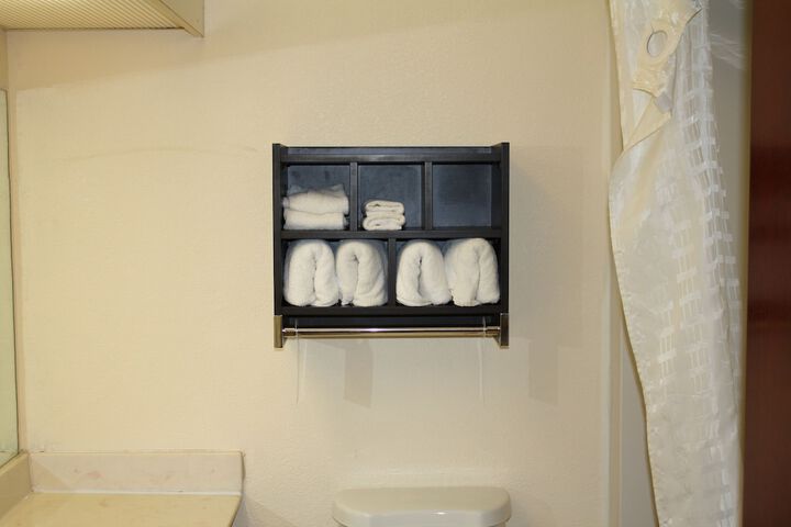 Room 35 of 62