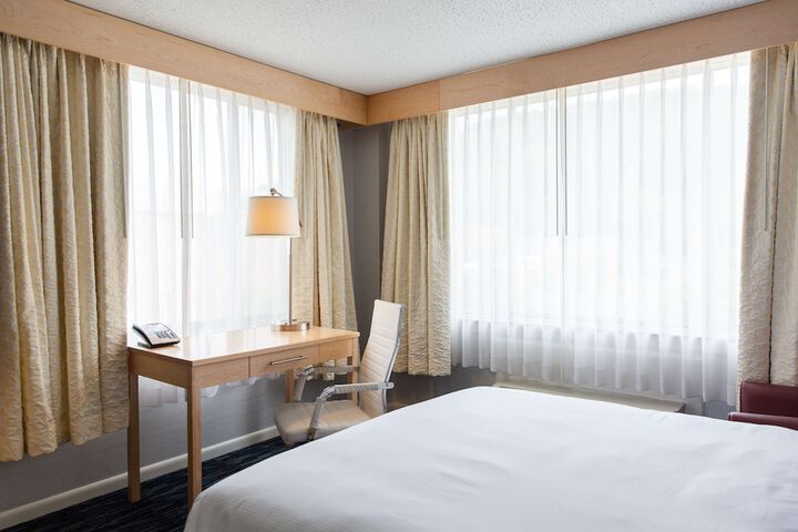 Room 42 of 53