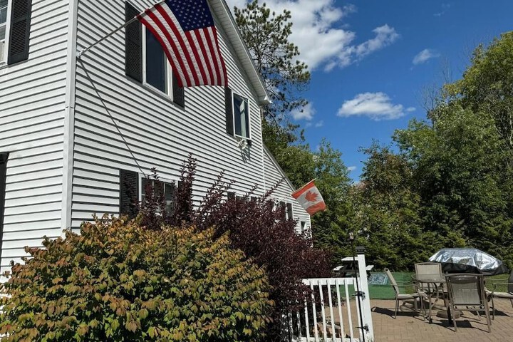 Pine Tree Trail Lodge