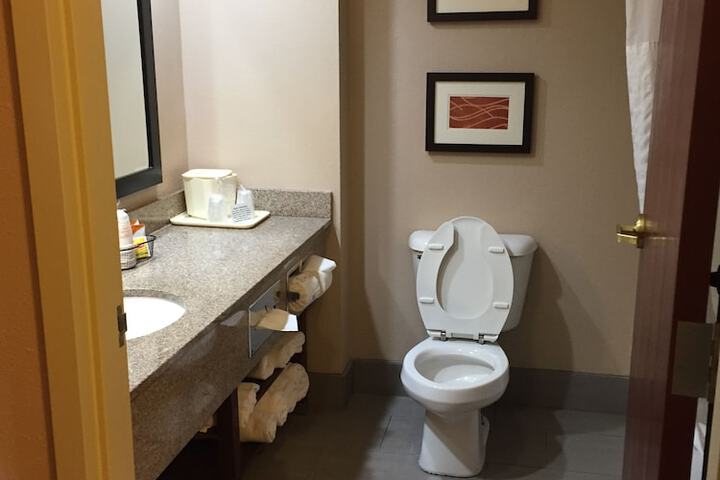 Comfort Inn & Suites Lawrenceburg