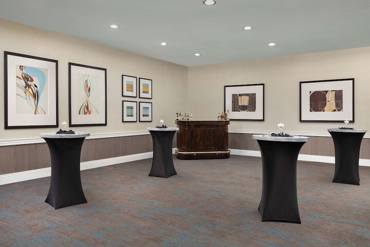 DoubleTree by Hilton Chicago OHare Airport - Rosemont