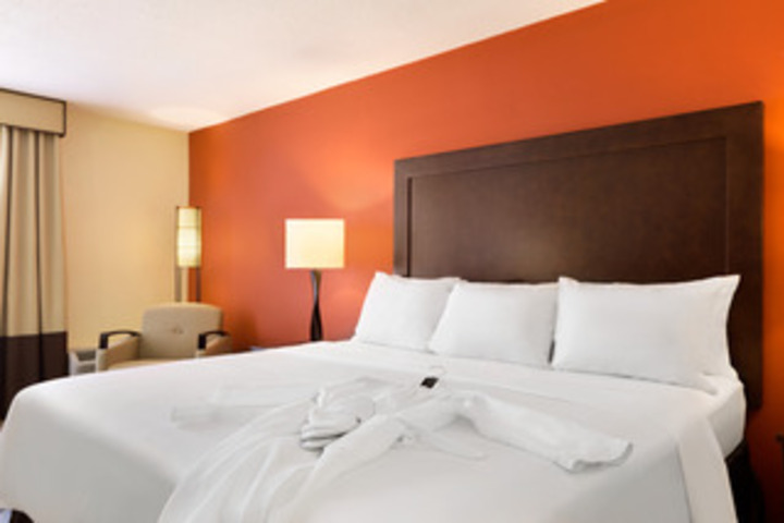 Emerald River Hotel