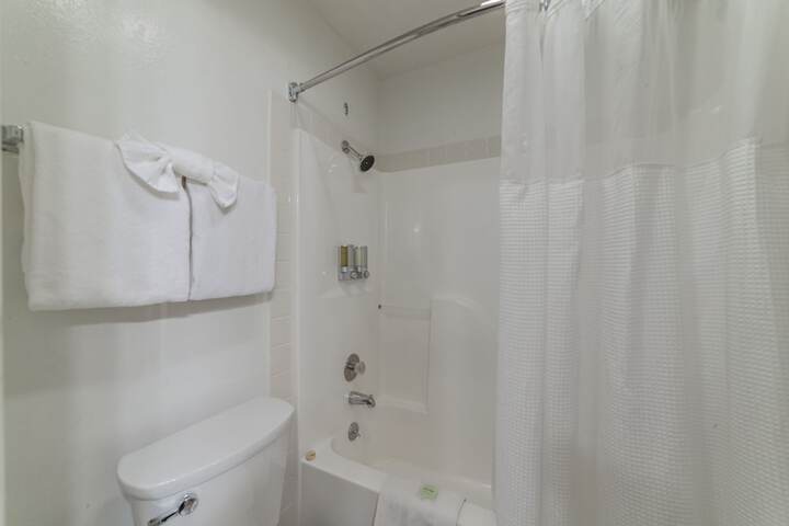 Room 20 of 39