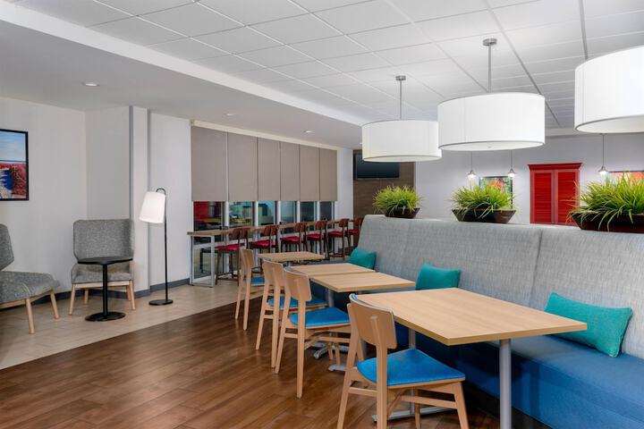 Home2 Suites by Hilton Nokomis Sarasota Casey Key