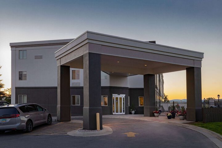 La Quinta Inn & Suites by Wyndham Helena