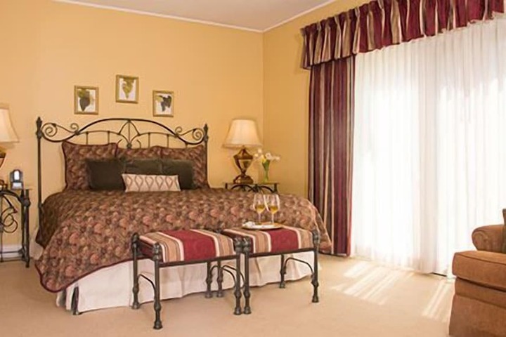 Stone Hill Inn