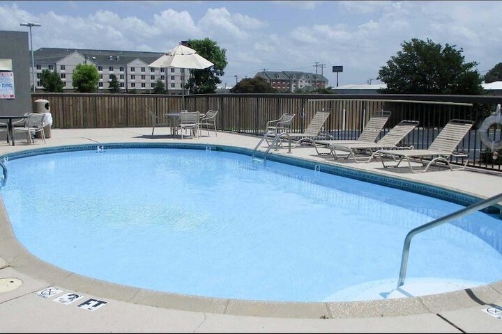 Pool 8 of 38