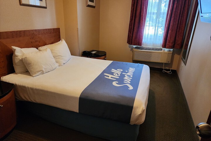 Room 45 of 75