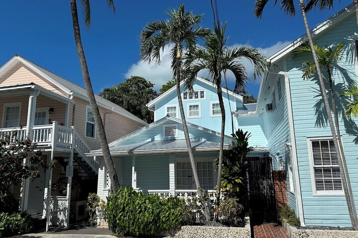 Hotel 5 of 259
