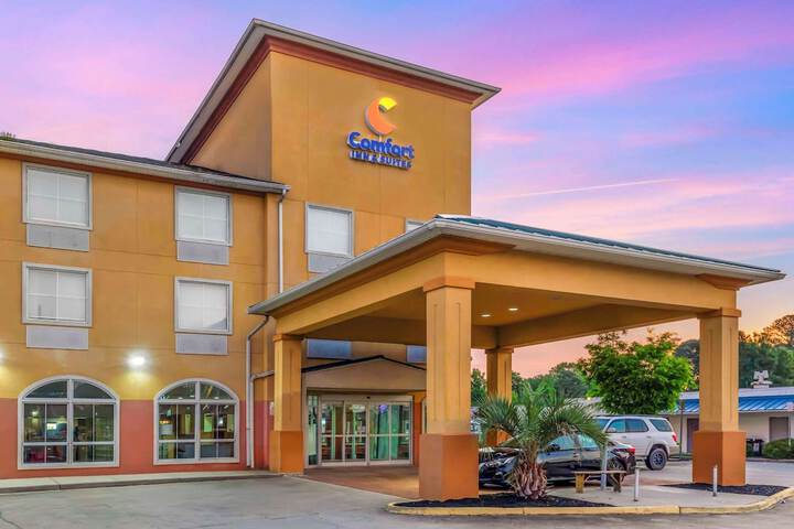 Hotel 3 of 51