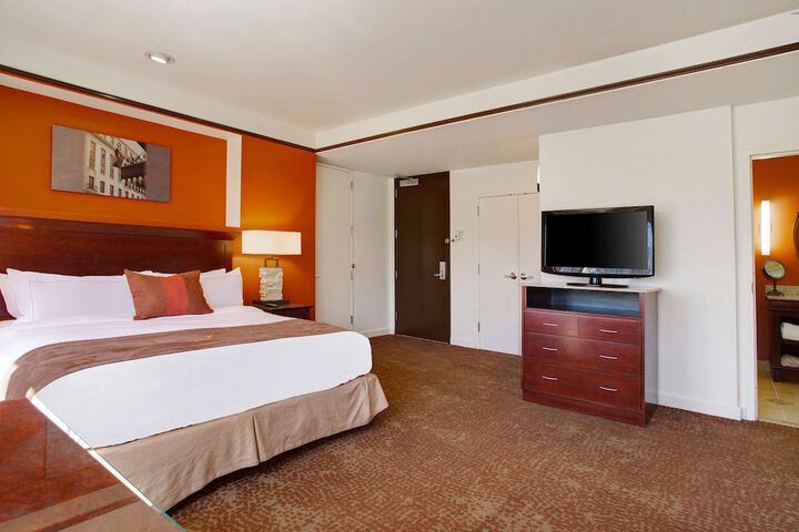 Room 93 of 169