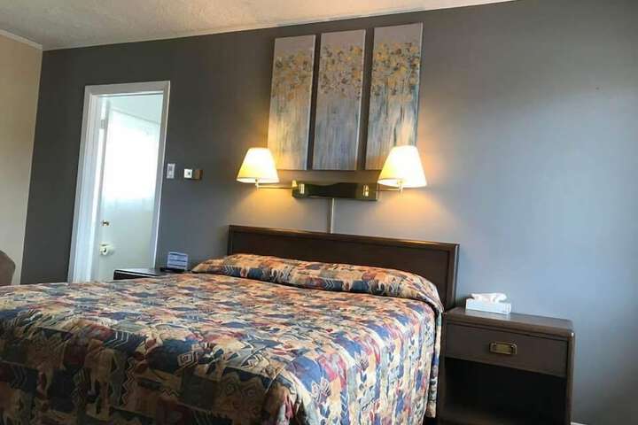 Coastal Inn Kingfisher