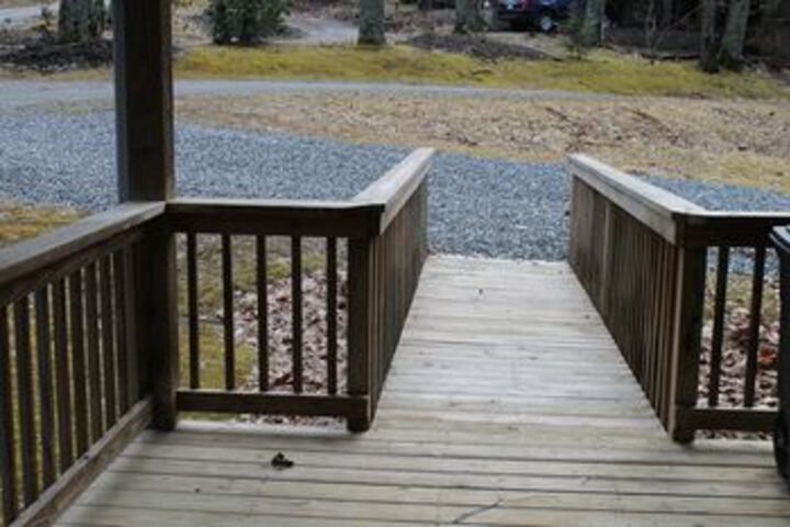 Riverside Log Cabins