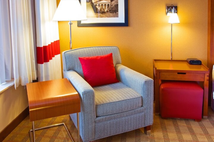 Room 16 of 26