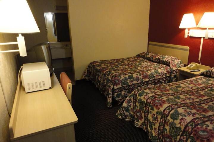 Room 14 of 17