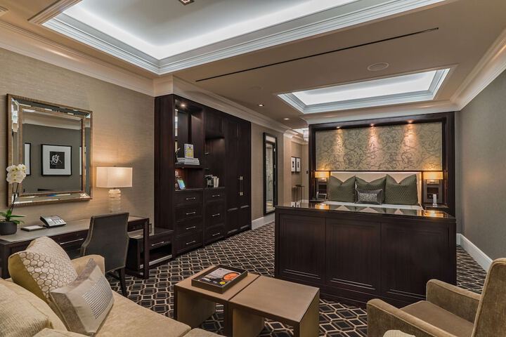 Room 51 of 87