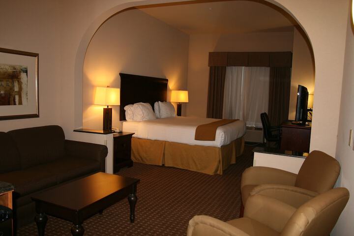 Room 14 of 29