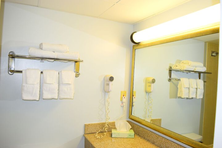 Room 40 of 63