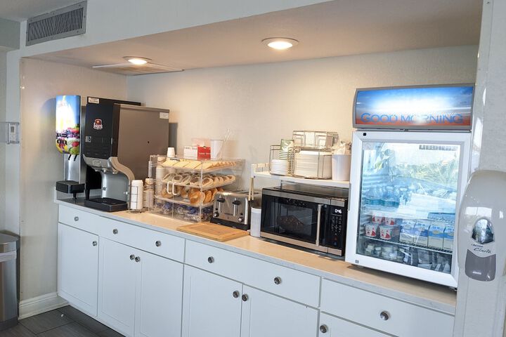 Breakfast/Coffee Service 51 of 61