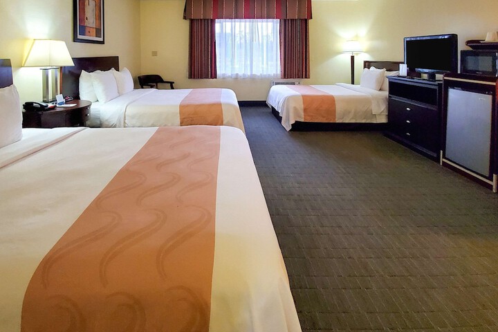Room 26 of 76