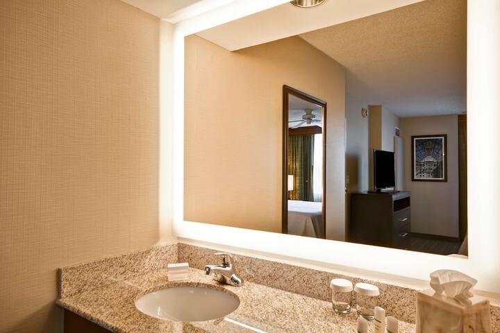 Room 16 of 39