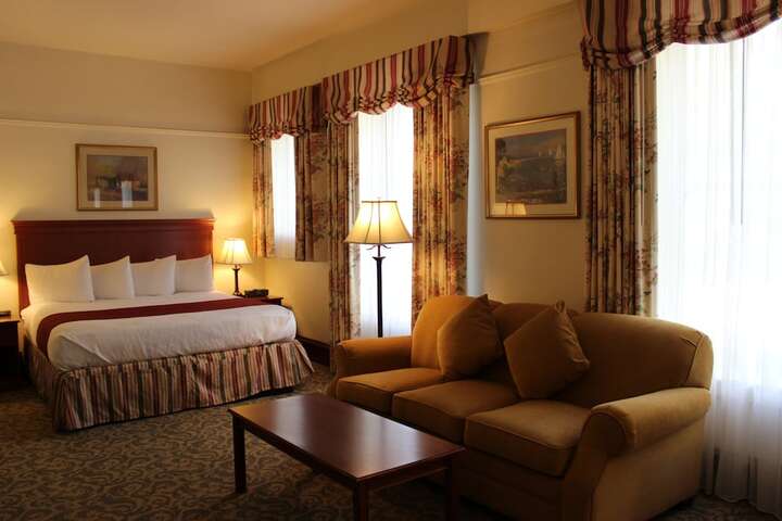 Room 35 of 39