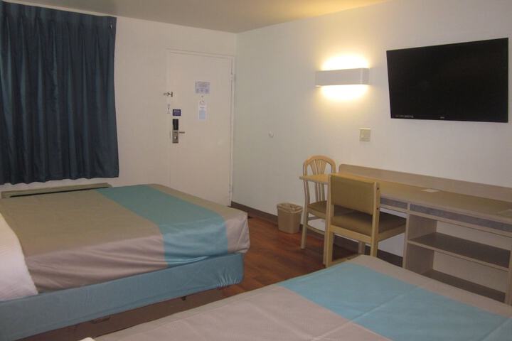 Room 28 of 36