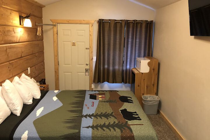 The Historic Madison Hotel Motel