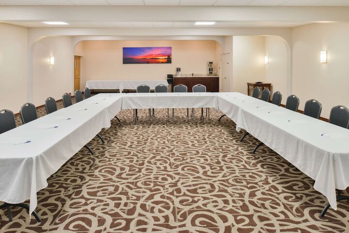 Best Western Edgewater Resort