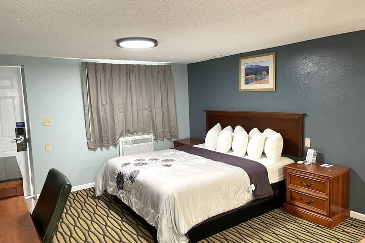 Room 152 of 155
