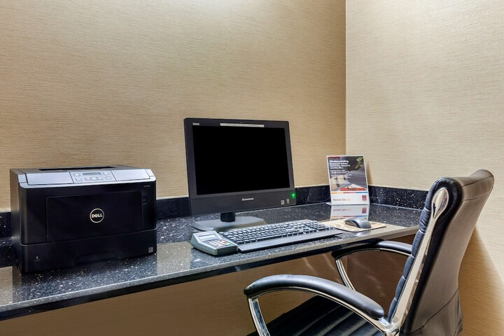 Business Center 22 of 22