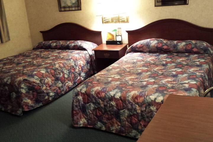 Room 32 of 32