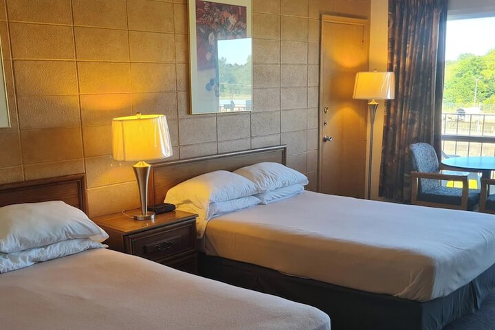 Room 21 of 46