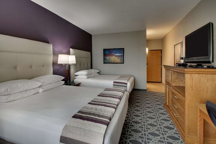 Room 46 of 77
