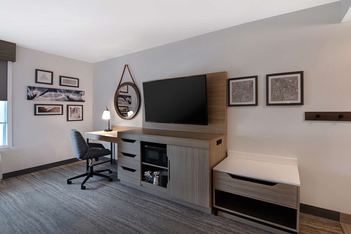 Hampton Inn Anderson / Alliance Business Park
