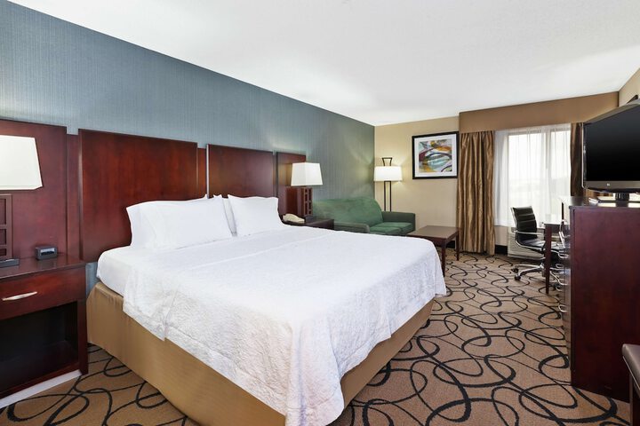 Room 8 of 27