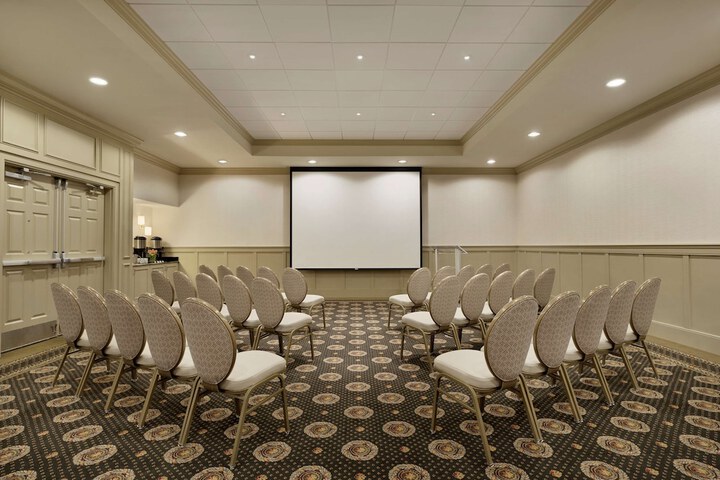 Hilton Columbia Center