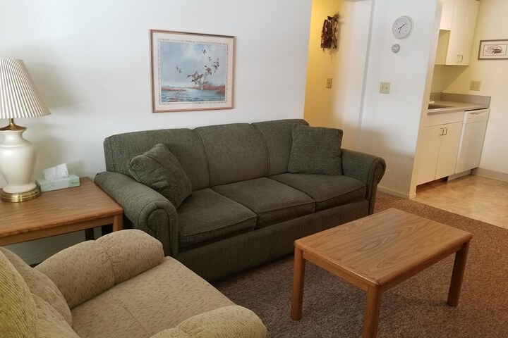 Room 32 of 40