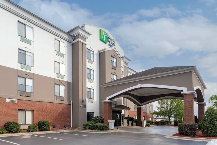 Hotel 3 of 58